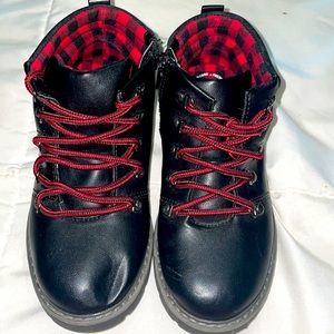 Sole Play boys black shoes size 12